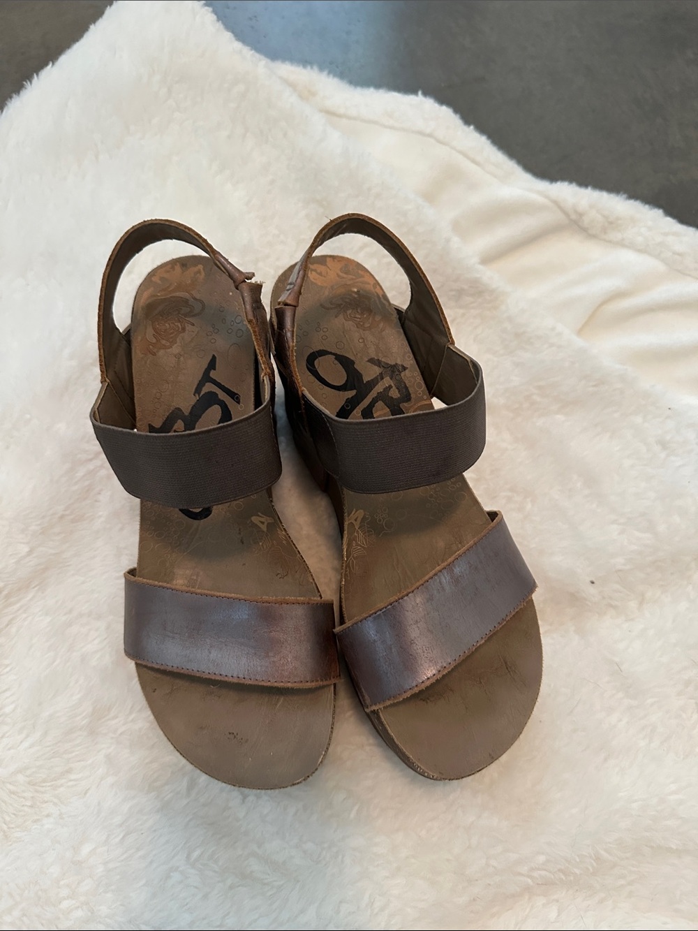 Women’s OTBT Bushnell Platform Wedge size 7.5